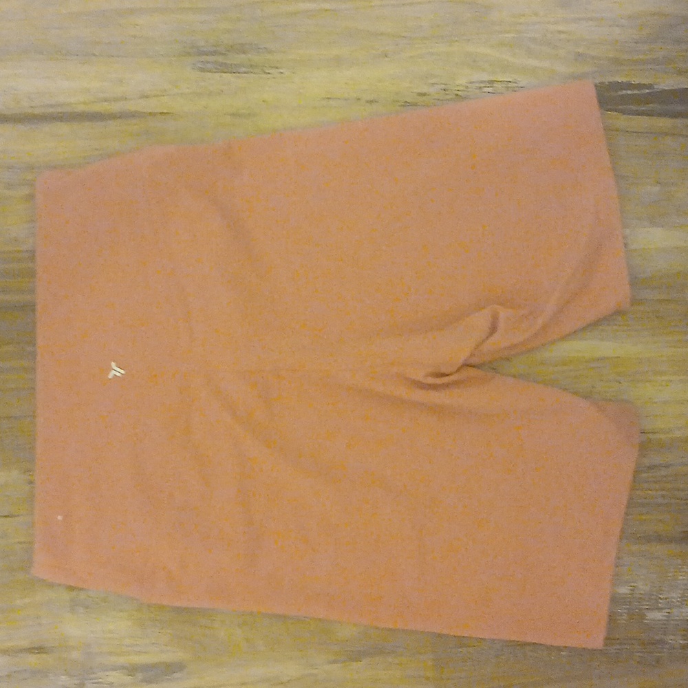 NWOT Old Navy Women's High-waisted StudioSmooth Bike Shorts. Medium. 6' Inseam.